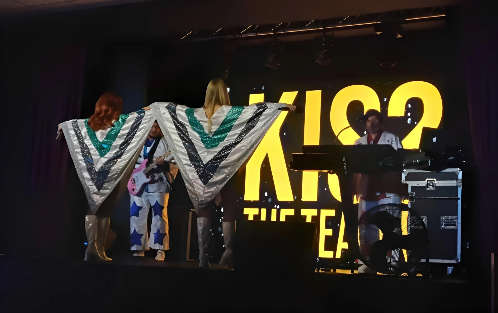 Kiss The Teacher ABBA-tribuuttibändi, Tribuuttibändi, Ipswich